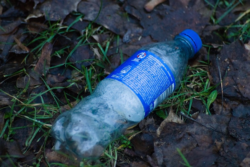 plastikowa butelka jednorazowa